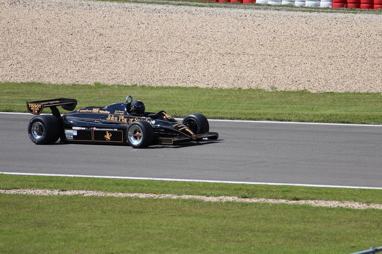 Monoplaza Mercedes AMG en el circuito Gilles Villeneuve