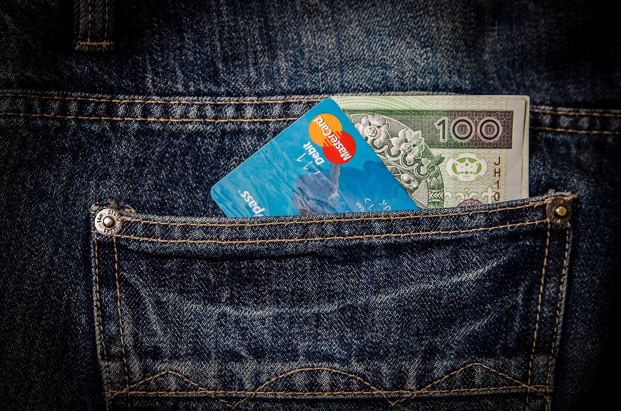 Tarjetas de crédito y documentos financieros