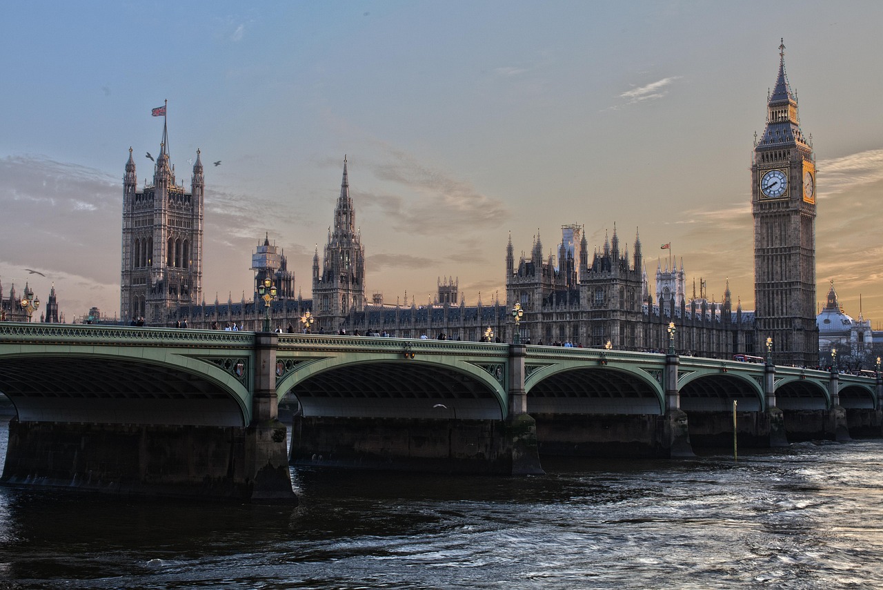 Keir Starmer anuncia renuncia